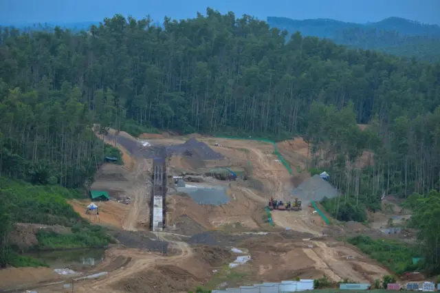 নুসানতারায় চলছে ইন্দোনেশিয়ার নতুন রাজধানী নির্মাণের কাজ