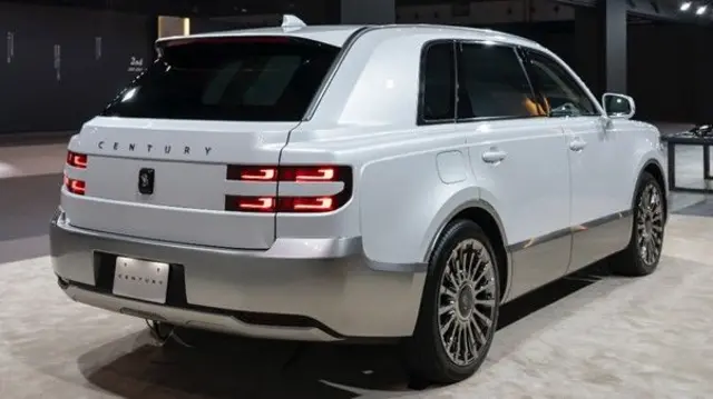 شاسی‌بلند سنچوری با الهام از مدل سدان سنچوری طراحی شده است