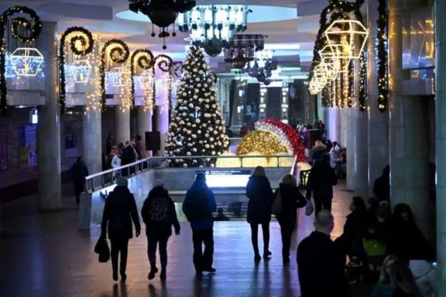 Muri metro ya Kharkov naho bari biteguriye ibirori 