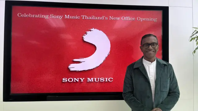 Ông Shridhar Subramaniam – chủ tịch Chiến lược và phát triển thị trường tại châu Á và Trung Đông của hãng Sony Music Entertainment