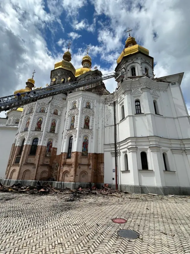 Наслідки влучання в Успенський собор