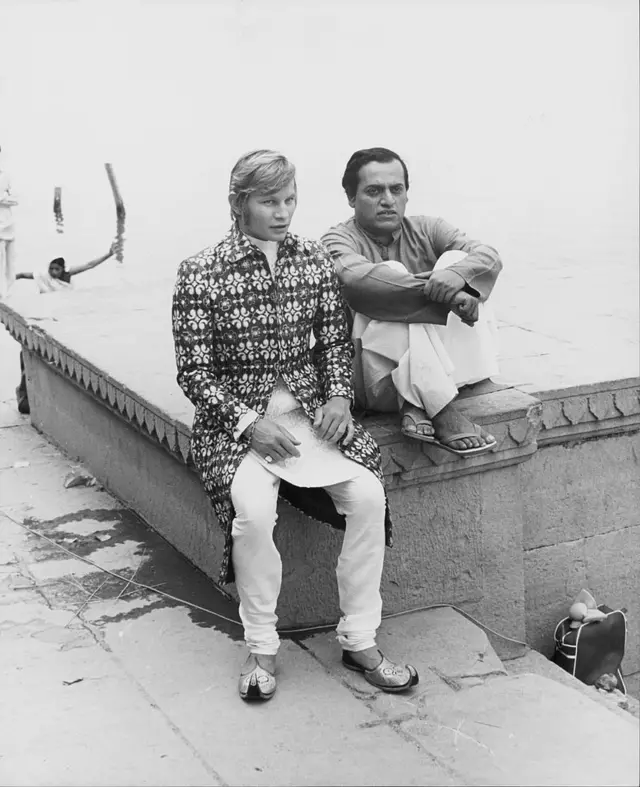 মাইকেল ইয়র্কের সঙ্গে নাট্যকার উৎপল দত্ত