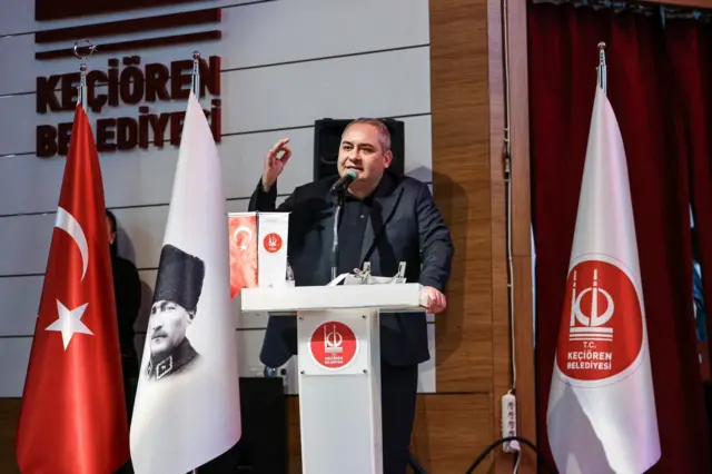 Keçiören Belediye Başkanı Mesut Özarslan, 8 Şubat'ta CHP'den istifa ettiğini açıkladı