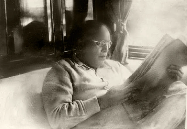 डॉ. बाबासाहेब आंबेडकर 