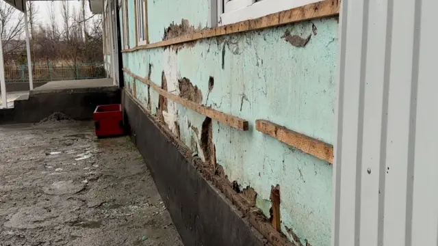 Өзгөчө кырдаалдар министрлиги авариялык абалда деп корутунду чыгарган "Беш-Коргон" орто мектеби