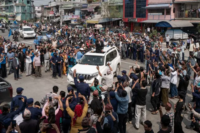  မဲဆန္ဒရှင်တွေအတွက် ရှား ရင်ဆိုင်ရမယ့် စိန်ခေါ်မှုက ကြီးမား