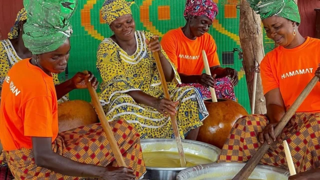 Women dey make sheabutter