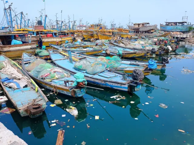 విశాఖ హార్బర్లోని జెట్టీ