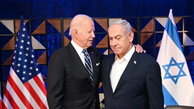 2023 अक्तूबर की तस्वीर जब तेल अवीव में जो बाइडन और नेतन्याहू की मुलाक़ात हुई थी.