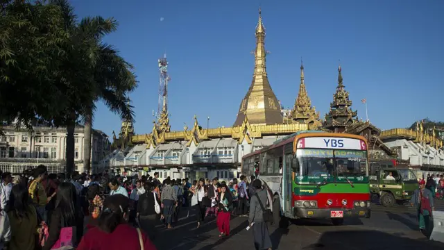 ၂၀၁၇ နှစ်တုန်းက YBS ယာဉ်မြင်ကွင်း 