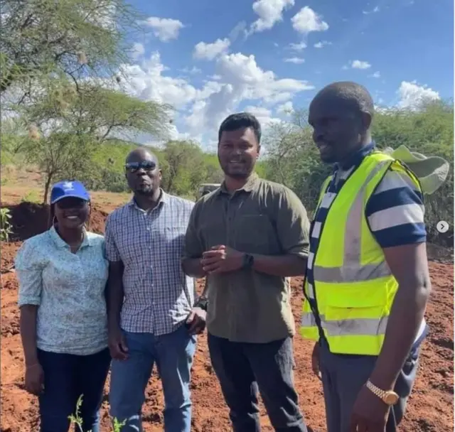 நிமல் ராகவன்