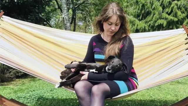 રેબેકા કહે છે, "ડિપ્રેશન અને સેક્સની આ આદતમાંથી બહાર આવવા માટે મેં જીવનશૈલીમાં કેટલાક ફેરફારો કર્યા છે."