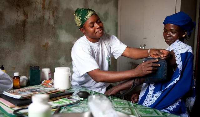 Une femme enceinte en consultation