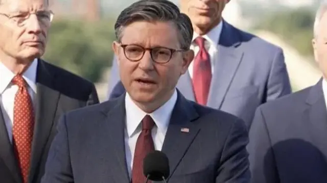 माइक जॉनसन