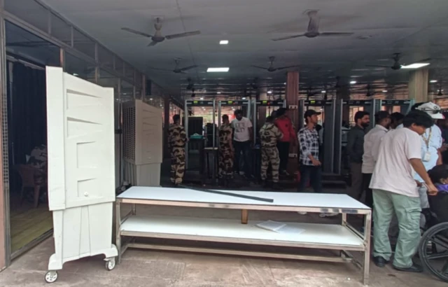 અમદાવાદનો હિટવેવ ઍક્સન પ્લાન શું છે, હિટ ઍક્શન પ્લાન કેવી રીતે લોકોના જીવ બચાવી રહ્યો છે, ઉત્તર પ્રદેશ મહારાષ્ટ્ર રાજસ્થાન અને દિલ્હીમાં હિટ ઍક્શન પ્લાન, હિટ ઍક્શન પ્લાન અંગે નિષ્ણાતો શું માને છે