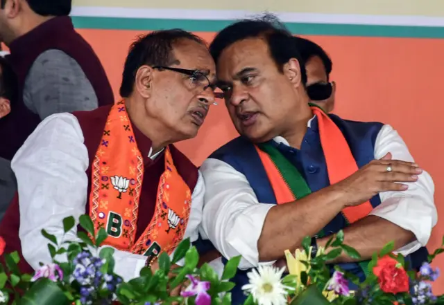 बीजेपी ने हिमंत बिस्वा सरमा को झारखंड का सह प्रभारी और शिवराज सिंह चौहान को प्रभारी बनाया हुआ है. 