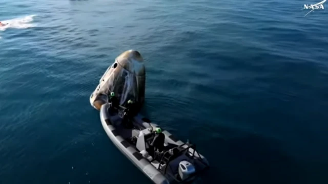 Spacex kapsülü florida'da suya iniş yaptı