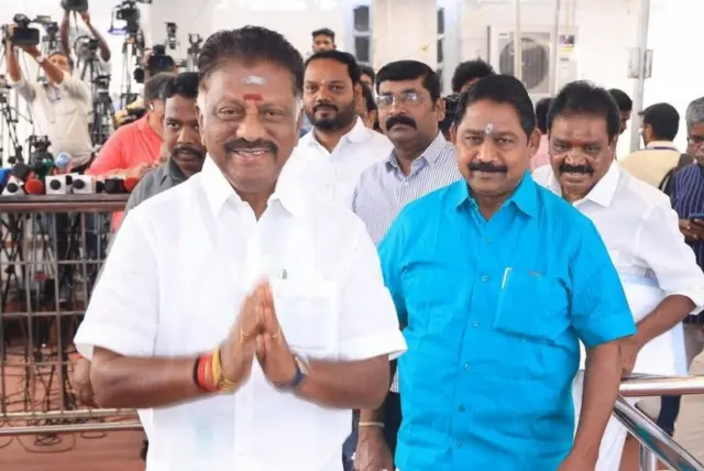 தி.மு.க, அதிமுக, பன்னீர்செல்வம், அரசியல் 
