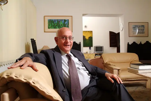 டைட்டன், தமிழ்நாடு அரசு, டாடா