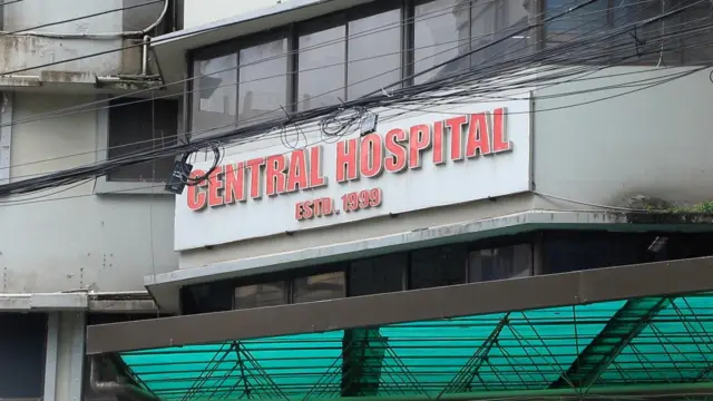 বাংলাদেশে প্রায় সময়ই হাসপাতালে রোগী মৃত্যুর ঘটনায় ভুল চিকিৎসার অভিযোগ ওঠে। সম্প্রতি বিষয়টি ব্যাপকভাবে আলোচনায় এসেছে ঢাকার সেন্ট্রাল হাসপাতালে রোগী মৃত্যুর পর।