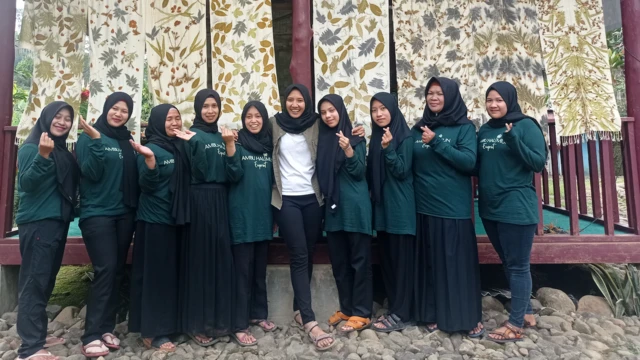 Rahayu Oktaviani, Ambu Halimun, owa jawa