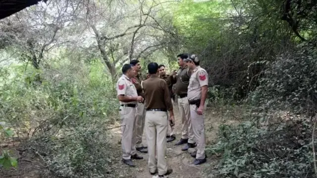 ਜੰਗਲ ਵਿੱਚ ਮੁਲਜ਼ਮ ਨੂੰ ਲੈ ਕੇ ਦਿੱਲੀ ਪੁਲਿਸ ਪਹੁੰਚੀ