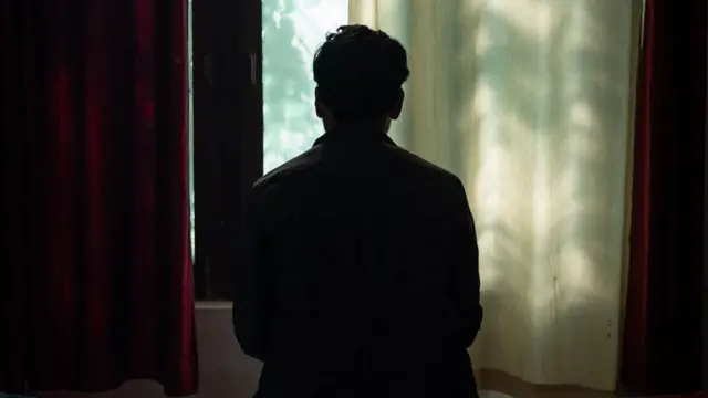 புரோசோபக்னோசியா: நண்பர்கள் முகத்தையே மறக்கச் செய்யும் நோய் வந்தால் என்ன செய் வேண்டும்?