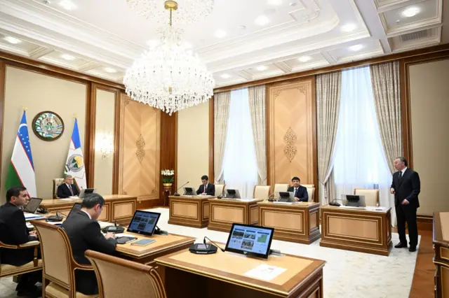 Prezidentga taqdimot