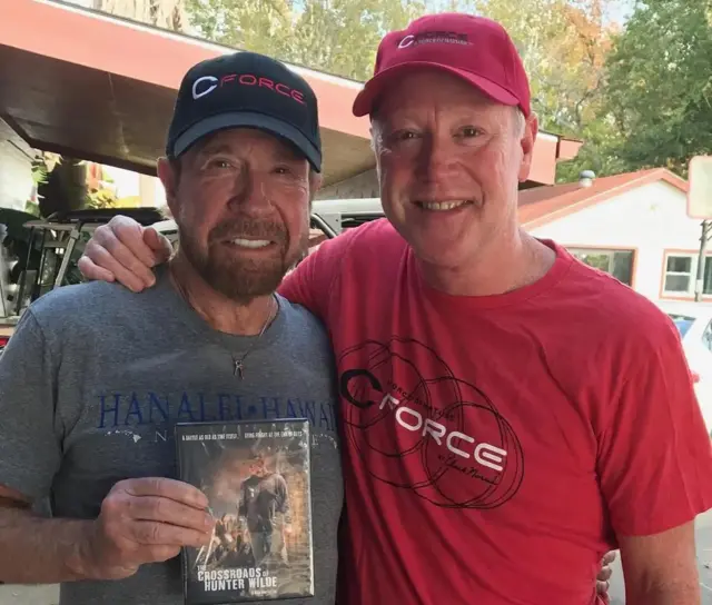 Chuck n'imfura ye Mike Norris