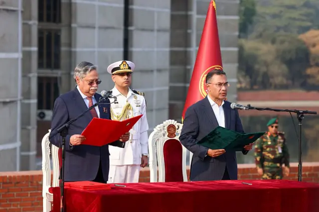 সরকার প্রধান হিসেবে তারেক রহমানকে শপথ পড়ান তৎকালীন রাষ্ট্রপতি মো. সাহাবুদ্দিন