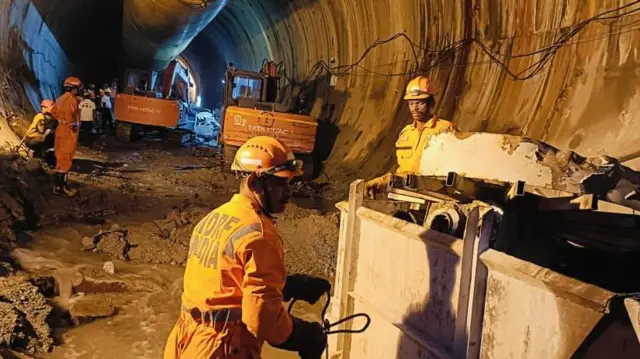 సహాయక బృందాలు