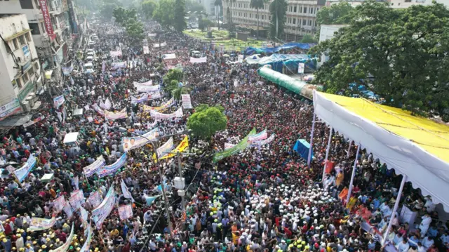 ঢাকায় আওয়ামী লীগের তিন সহযোগী সংগঠনের সমাবেশ। 