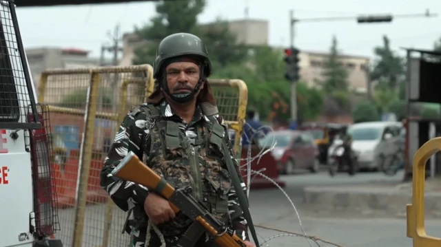 सुरक्षाकर्मी