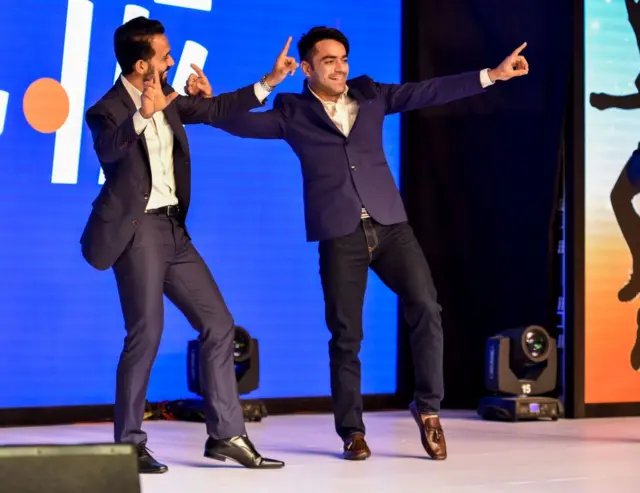 ரஷித் கான், இர்பான் பதான்