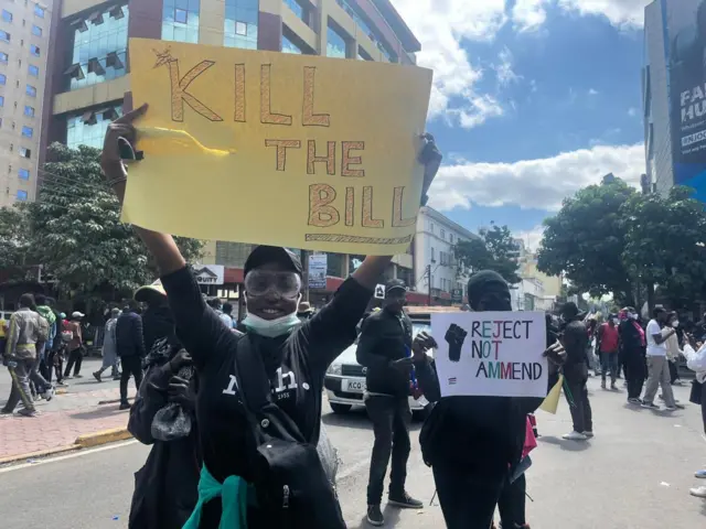 Baramagana umushinga w'itegeko urimo ingingo zo kuzamura imisoro