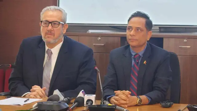 फारिस हदाद जर्भोस र मधुकुमार मरासिनी