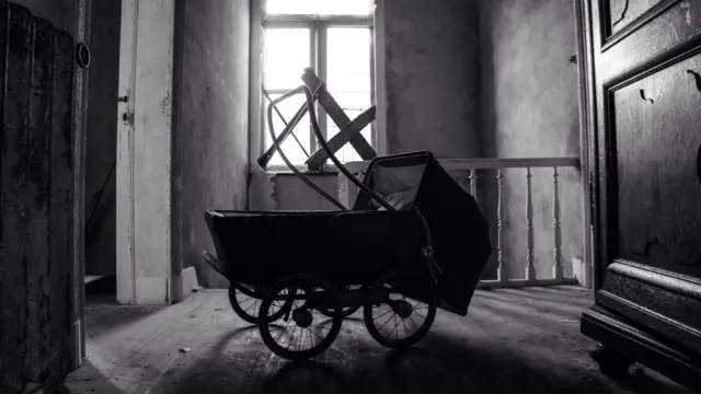 திருச்சியில் பிறந்து 2 நாளே ஆன குழந்தையைத் தூக்கிவீசிய 19 வயது இளம்பெண்