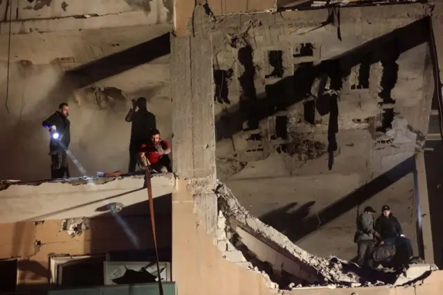 ပေါက်ကွဲမှုဖြစ်ပြီးတဲ့နောက် ပျက်စီးသွားတဲ့ အဆောက်အအုံ 