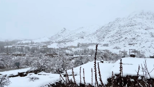 برف بهاری در ولسوالی جاغوری ولایت غزنی