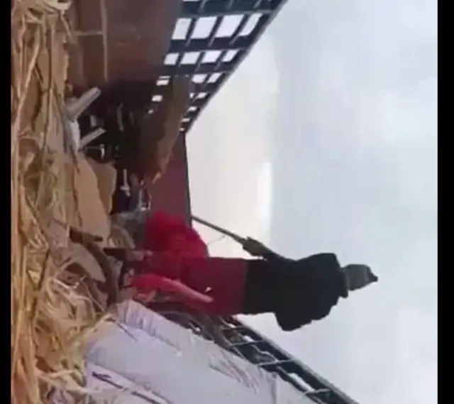 Àwọn ọ̀dọ́ tó ń tú ẹ̀rù àwọn Fulani wò.