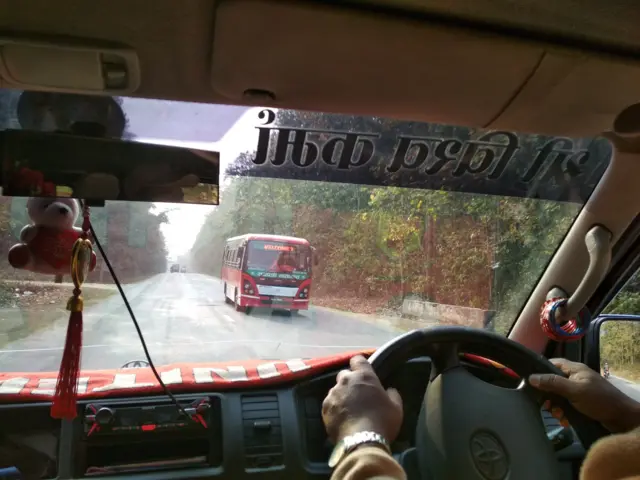 बसका चालक