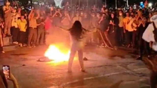 روسری سوزان