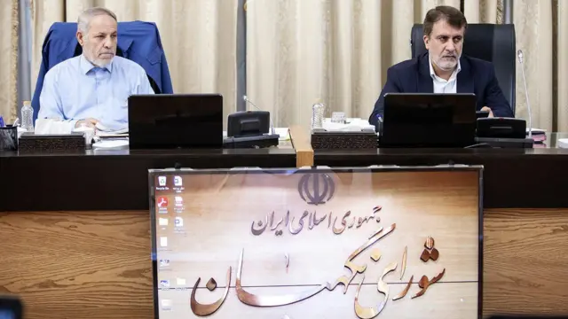 از میان شش فقیه و حقوقدانی که دوره عضویت آنها تیرماه امسال به پایان رسید فقط محمدحسن صادقی (سمت چپ) تغییر کرد