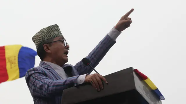 राजावादी आन्दोलनलाई राज्यले दबाउन खोजेको उनीहरूको तर्क छ