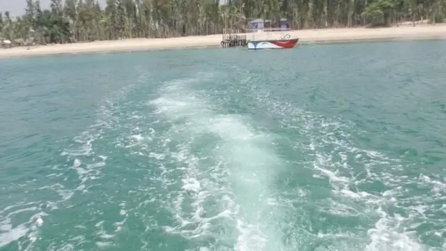 பிச்ச மூப்பன் வலசை கண்ணாடி படகு சவாரி