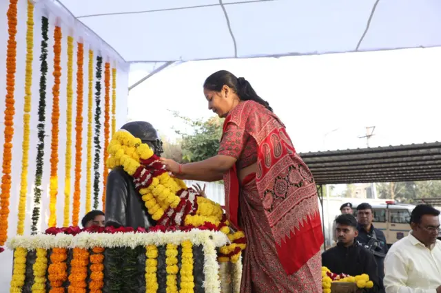 મહીસાગર જિલ્લાનાં કલેક્ટર કલેક્ટર નેહાકુમારી