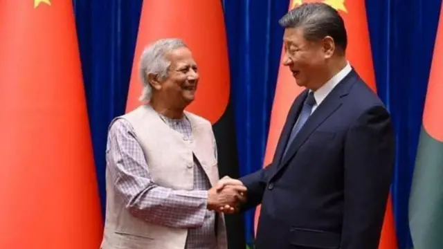 चीन में मोहम्मद यूनुस और राष्ट्रपति शी जिनपिंग की मुलाक़ात