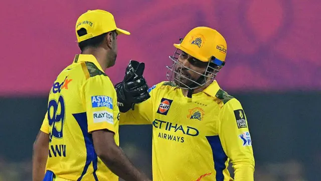 ஐபிஎல் புள்ளிப் பட்டியல், சிஎஸ்கே, தோனி