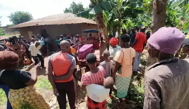 Dad isugu soo baxay guriga qoyska