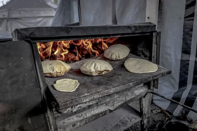 लकड़ी का चूल्हा